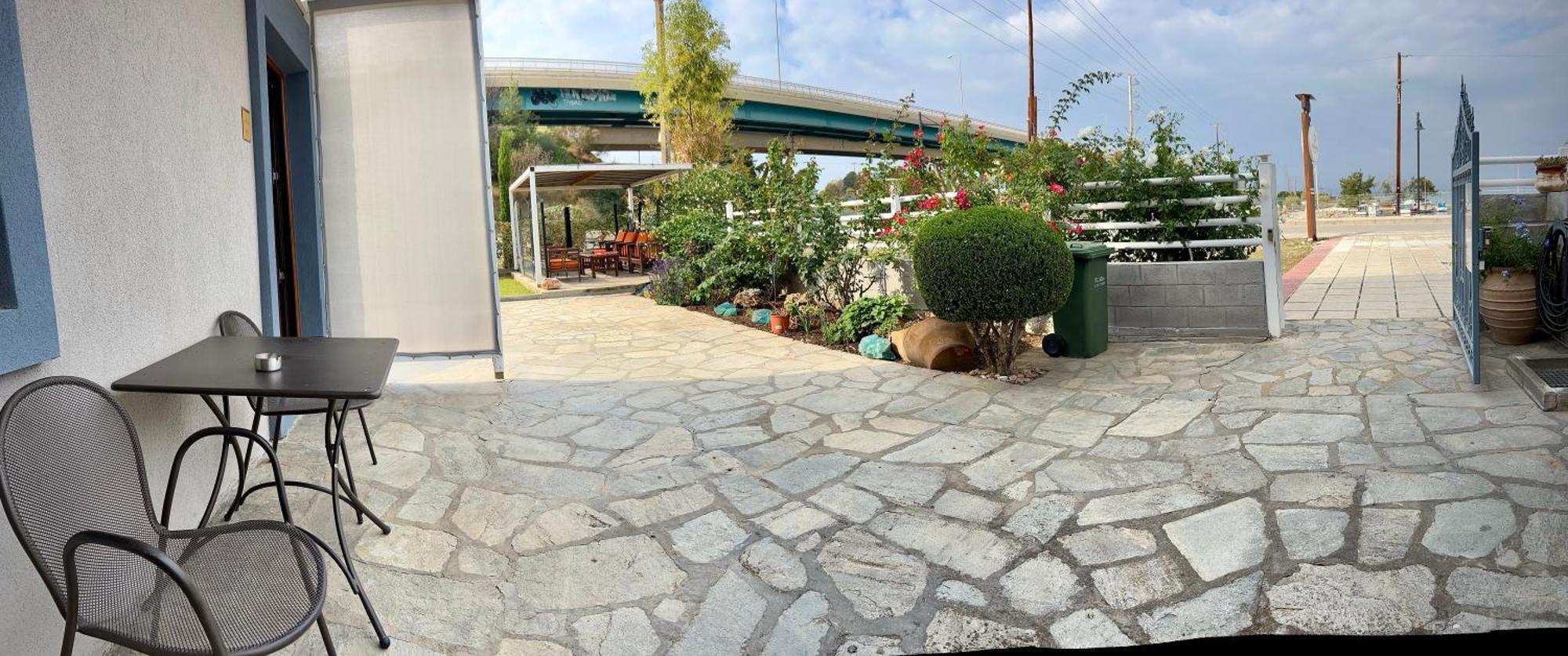 Porto Portes Suites เนอาโปติไดอา ภายนอก รูปภาพ