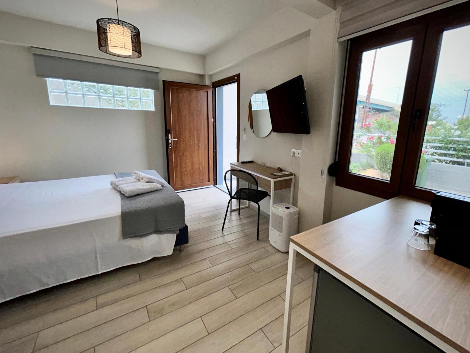 Porto Portes Suites เนอาโปติไดอา ภายนอก รูปภาพ