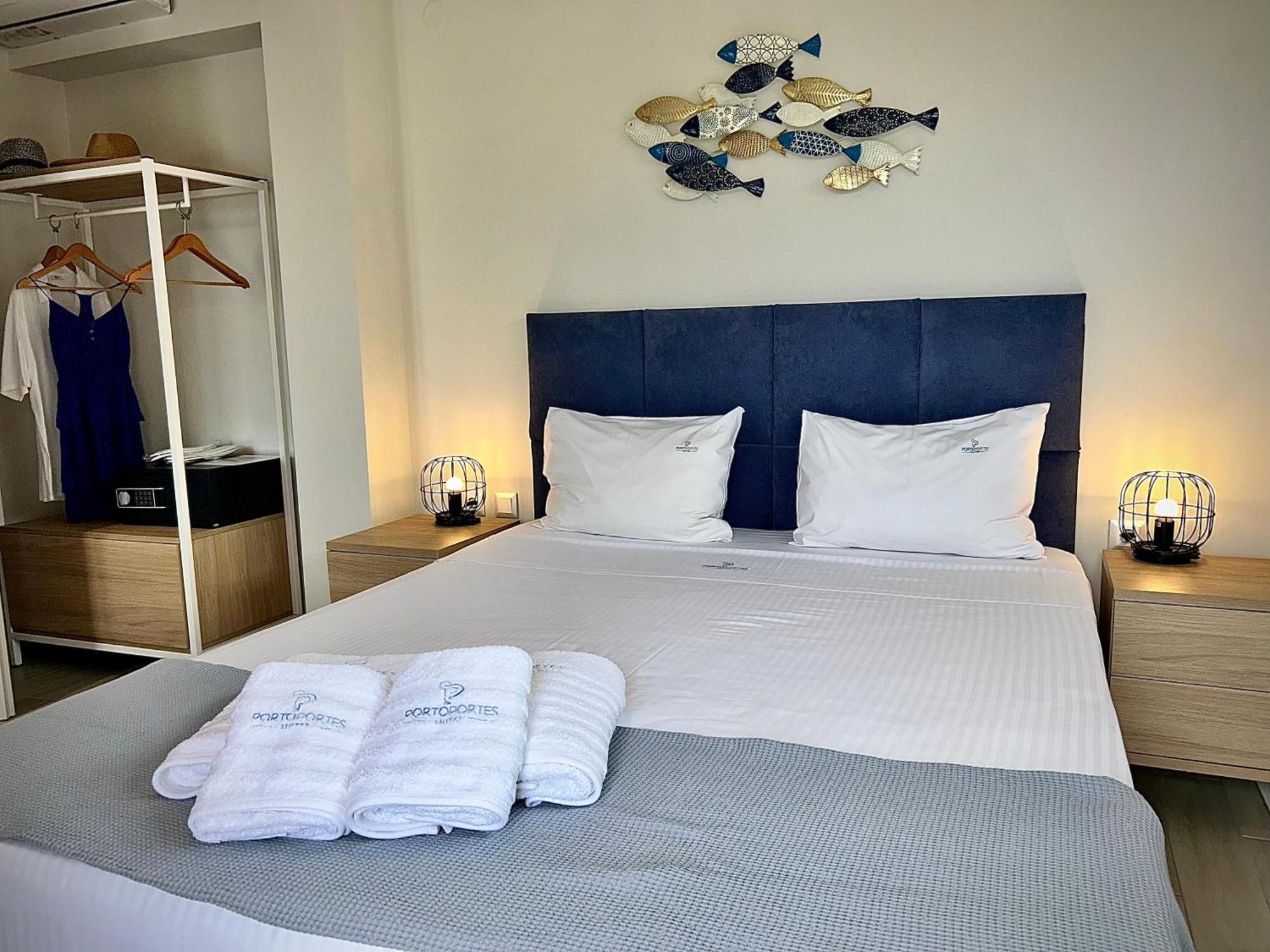 Porto Portes Suites เนอาโปติไดอา ภายนอก รูปภาพ