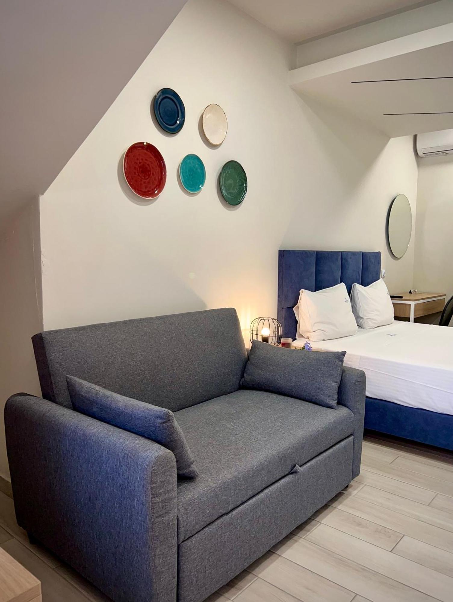 Porto Portes Suites เนอาโปติไดอา ภายนอก รูปภาพ