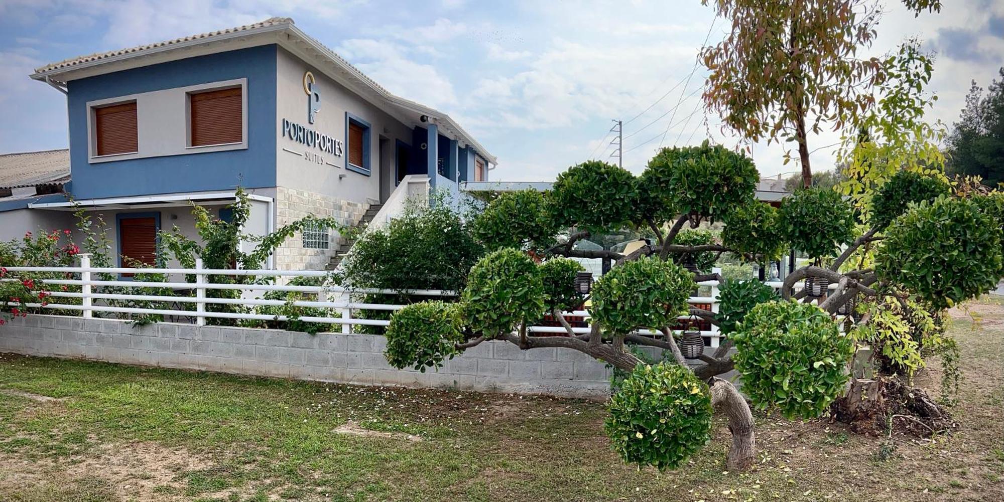 Porto Portes Suites เนอาโปติไดอา ภายนอก รูปภาพ